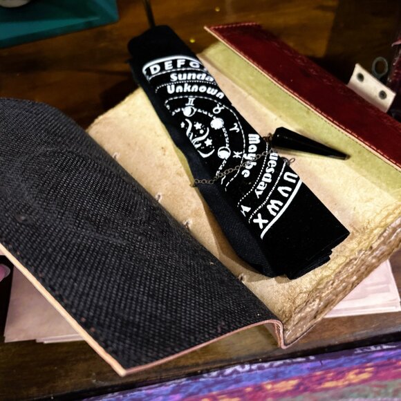 Magic Box For the Novice Witch - Picture 5 of 16